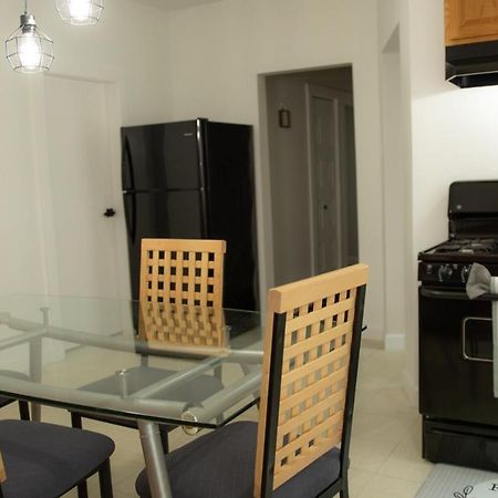 Cozy Getaway Apartment Everett Екстериор снимка