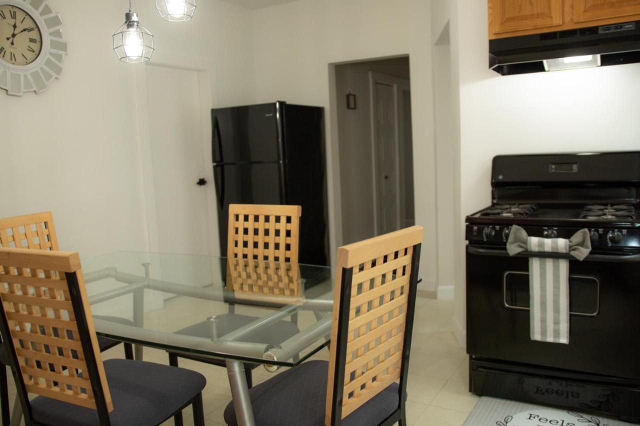 Cozy Getaway Apartment Everett Екстериор снимка