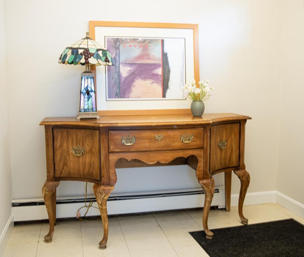 Cozy Getaway Apartment Everett Екстериор снимка